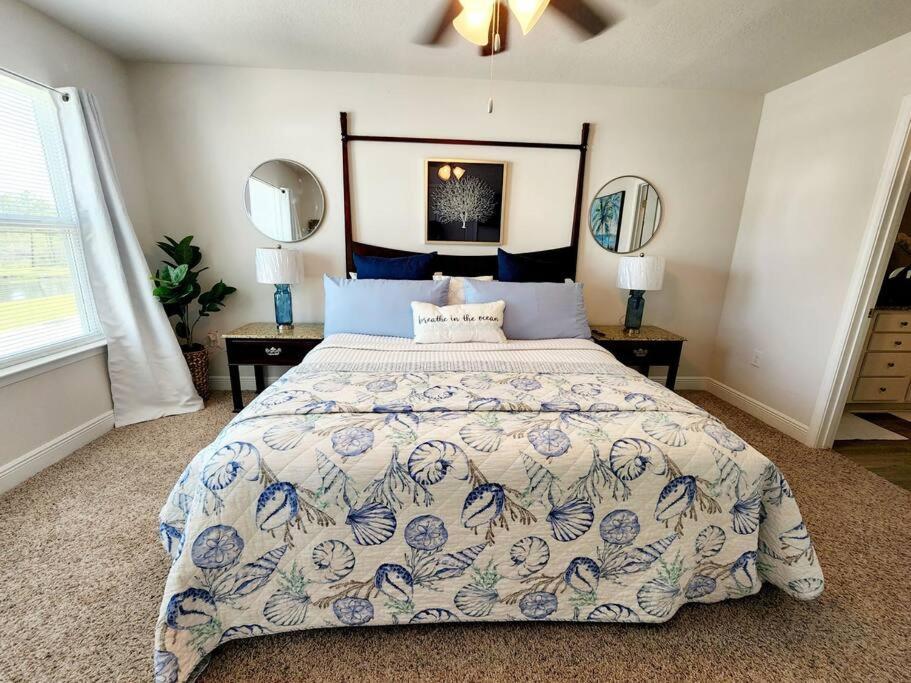 Entire Home- Gorgeous 3Br Townhome Pool, Grill, Washer, Dryer, 2 Free Drive Up Spaces Sleeps 6 Close To Everything Pcb! 파나마 시티 외부 사진
